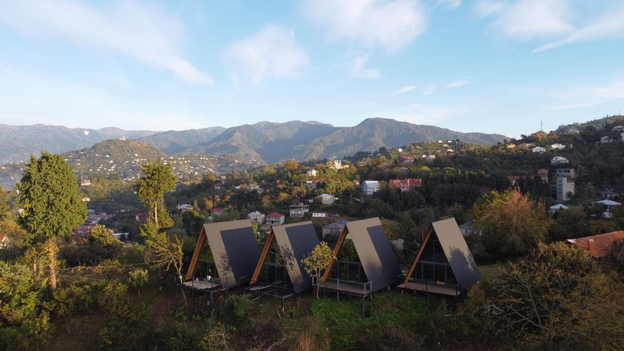 Hilltop 巴统 外观 照片